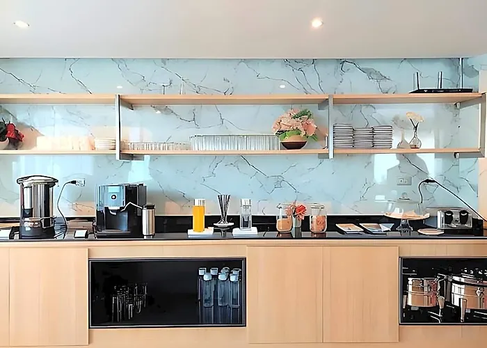 The Riski @ Bangphlat Station Hotel 3*