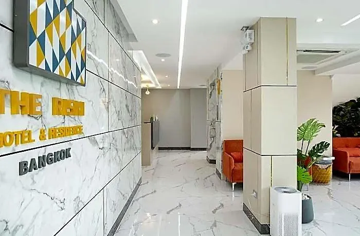 The Riski @ Bangphlat Station Hotel Bangkok
